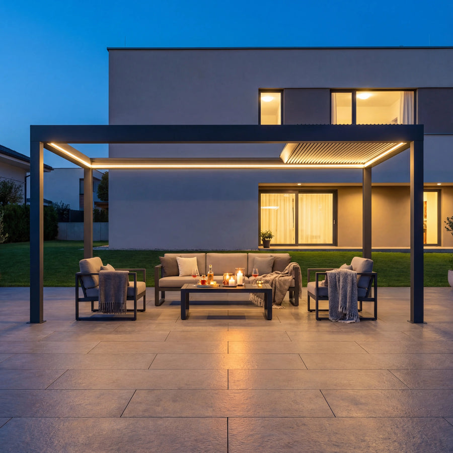 SkyPergola SkyInfinity Pro Aluminium-Pergola 3x6m Anthrazit mit LED-Beleuchtung, Terrasse am Abend