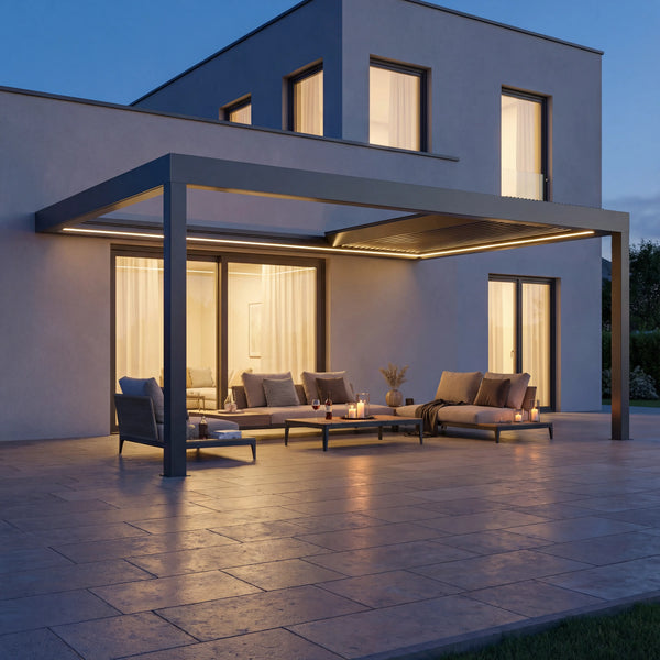 SkyPergola SkyInfinity Pro Aluminium-Pergola Anthrazit mit LED-Beleuchtung, Terrasse am Abend